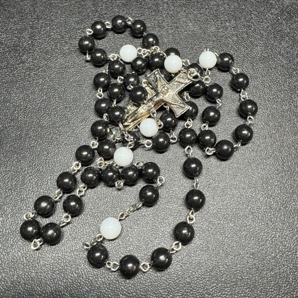 Catholic Rosary Necklace Black White Beads Silver Tone Crucifix 20 Inch